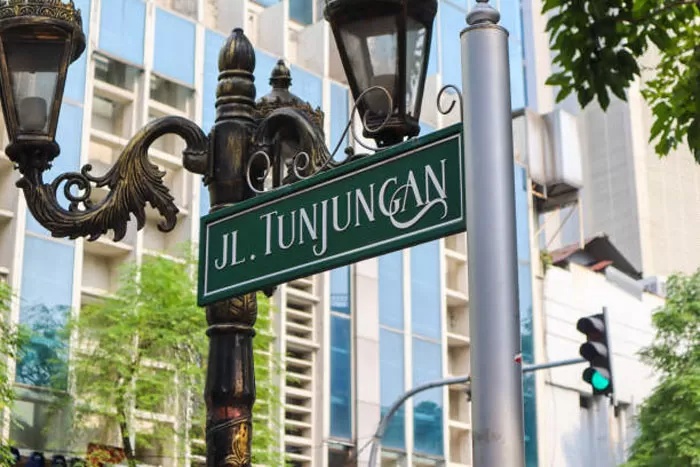 Pemkot Surabaya Genjot Infrastruktur Jalan Tunjungan Pemkot Surabaya Genjot Infrastruktur Jalan Tunjungan
