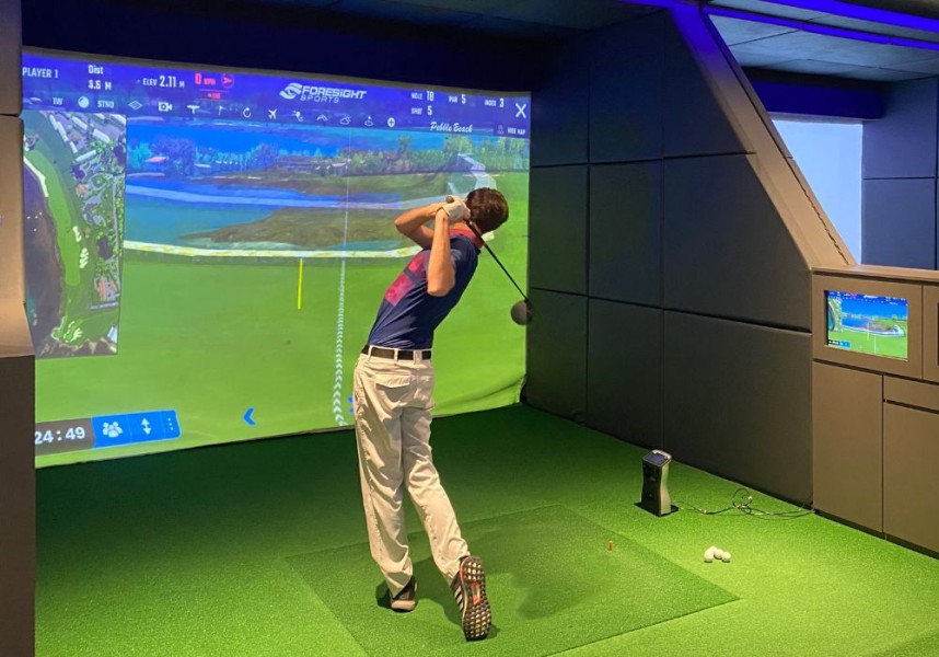 Golf Simulator Jakarta adalah Solusi Bermain Golf Modern di Ibu Kota