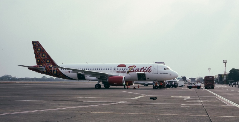 Batik Air Alihkan 14 Penerbangan ke Soekarno Hatta