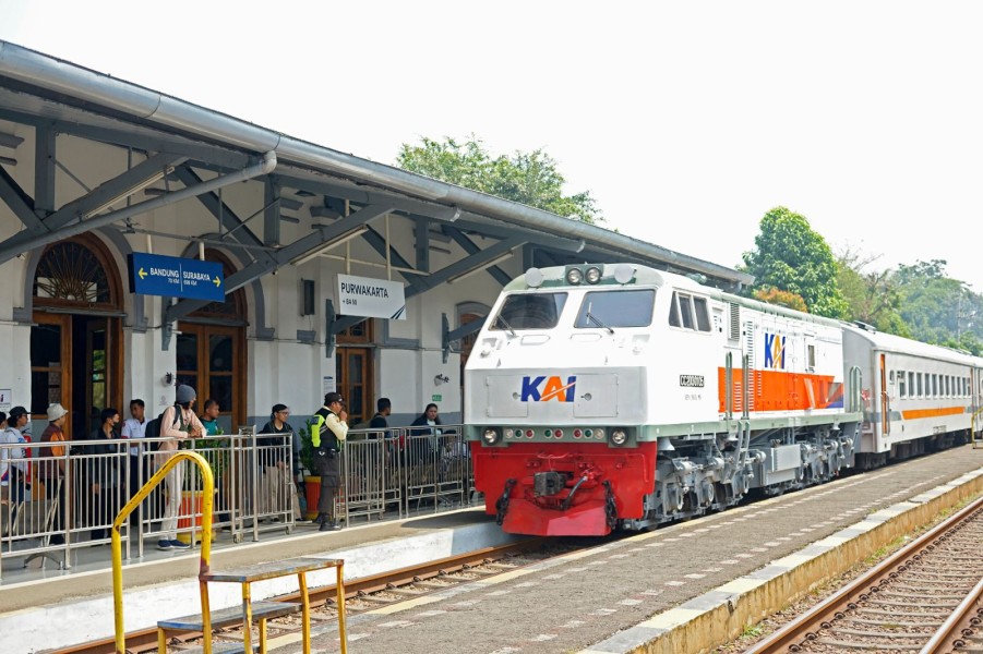 Upaya KAI Daop 2 Bandung dalam Mencegah Insiden di Jalur Rel Kereta Api