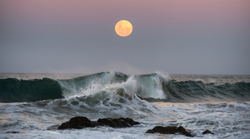 BMKG Imbau Waspada Banjir Rob Akibat Super New Moon di 17 Pesisir Indonesia Awal Mei 2025