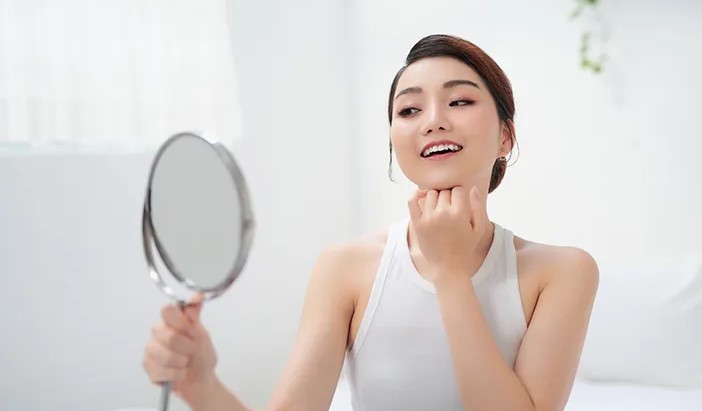 Cara Praktis Mendapatkan Wajah Glowing Alami Tanpa Skincare Mahal