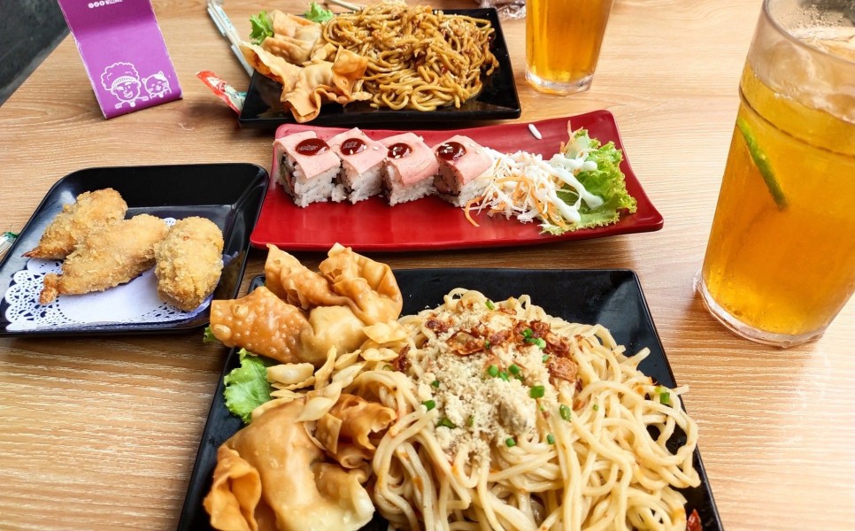 Wizzmie: Surga Mie Pedas yang Wajib Dicoba