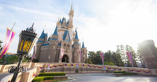 Tokyo Disney Jepang Terapkan Siasat Segar Musim Panas