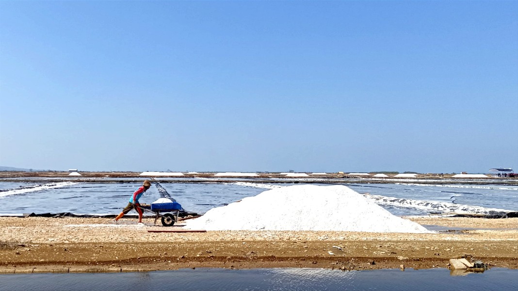 Dukungan Petani Sumenep untuk Raperda Perlindungan Garam Nasional