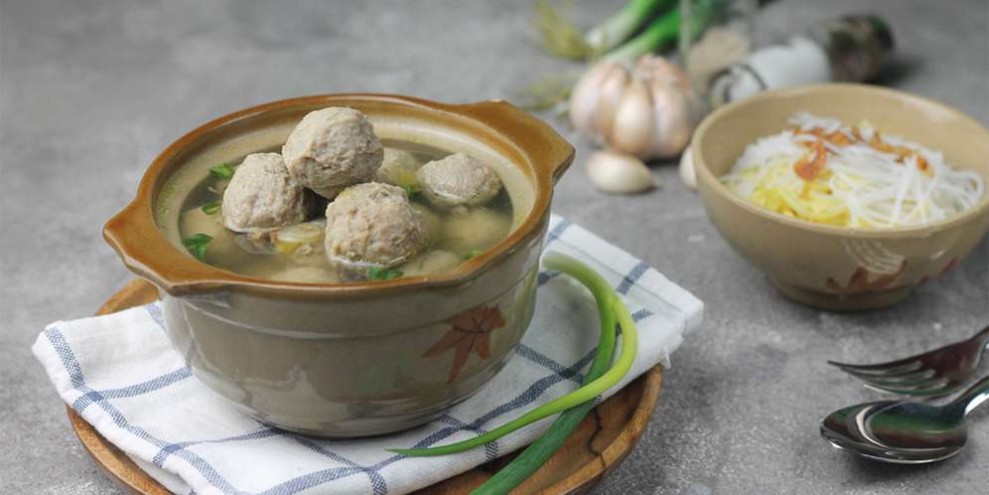 Rahasia Bikin Bakso Sapi Rumahan Super Kenyal dan Gurih Seperti Penjual Profesional