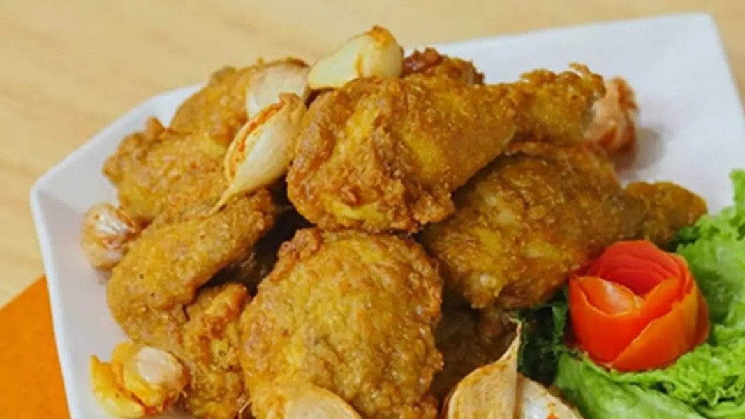 Inovasi Ayam Goreng Bertabur Garlic Parmesan Jadi Primadona Menu Buka Puasa 2026