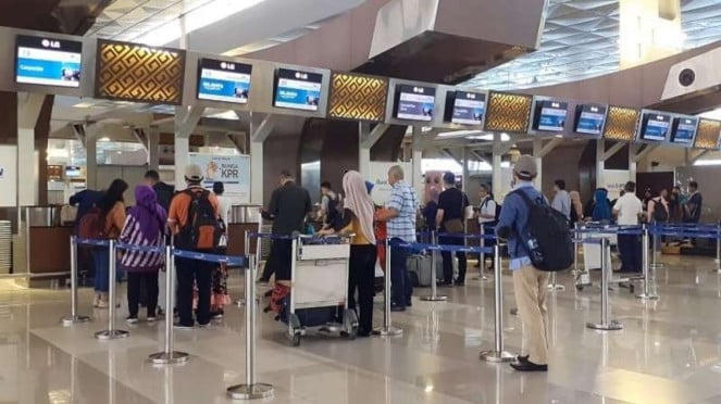 Kenaikan Tarif Pesawat Dorong Inflasi November 2025, Transportasi Jadi Sorotan Utama