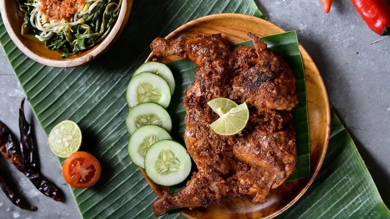 15 Rekomendasi Kuliner Halal Paling Favorit di Lombok yang Wajib Dicoba Wisatawan