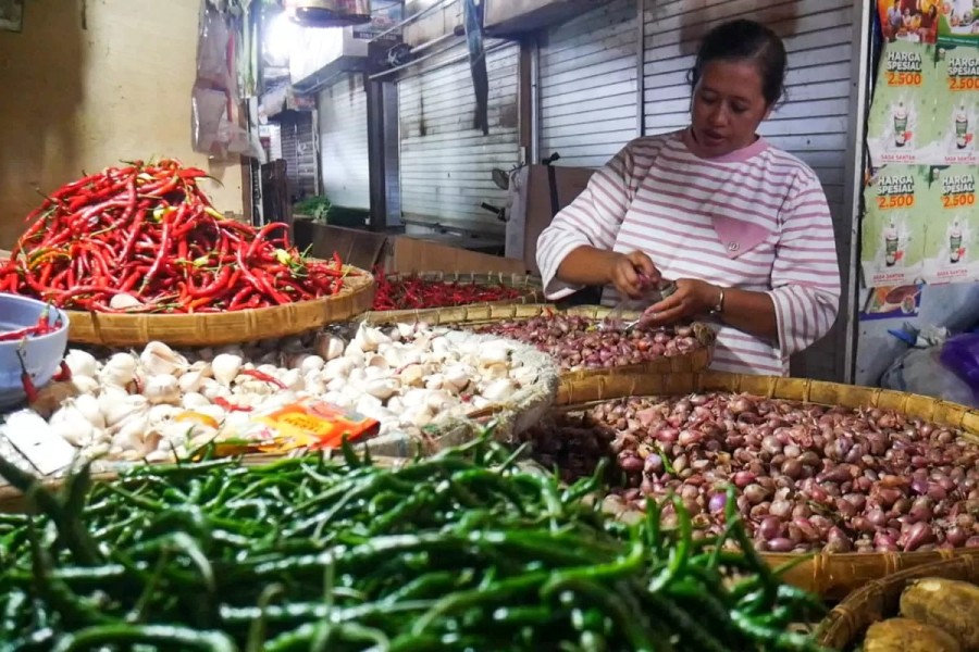Keluhan Pedagang Pasar Wiradesa Terkait Kenaikan Harga Sembako Menjelang Bulan Ramadan