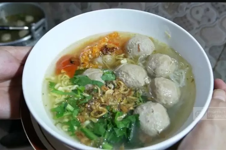 10 Tempat Makan Bakso Legendaris di Solo yang Wajib Dicoba 10 Tempat Makan Bakso Legendaris di Solo yang Wajib Dicoba