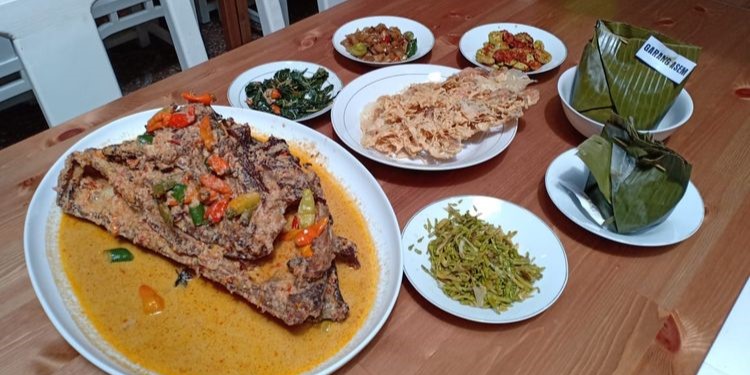 Rekomendasi 7 Tempat Makan Dekat Tol Kalikangkung Semarang Praktis dan Lezat