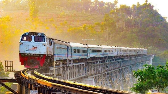 PT Kereta Api Indonesia Tawarkan Tiket Murah Mulai Rp 10.000: Solusi Transportasi Hemat dan Nyaman