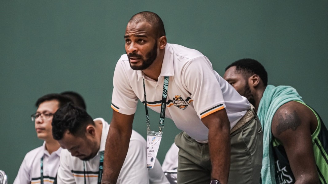 Langkah Strategis Borneo Hornbills, Perpanjang Kontrak Akeem Scott untuk Stabilitas Tim