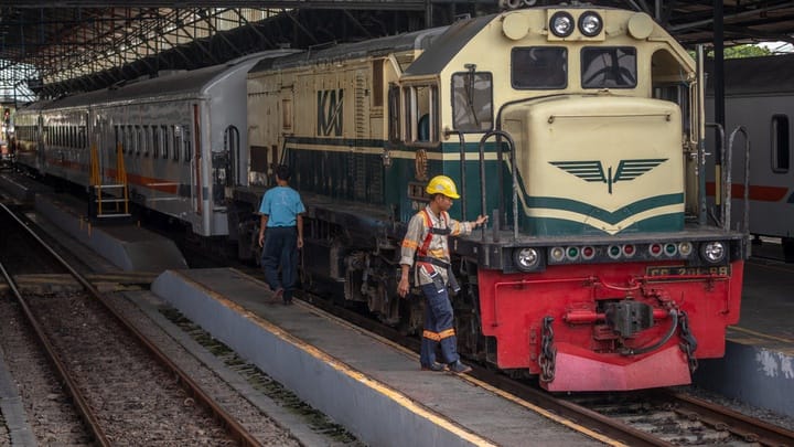 KAI Hadirkan Kereta Api Tambahan Nataru 2025/2026