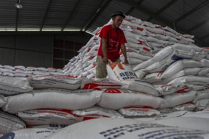 Prabowo Siapkan Gudang Modern Bulog Untuk Perkuat Stok Beras Nasional