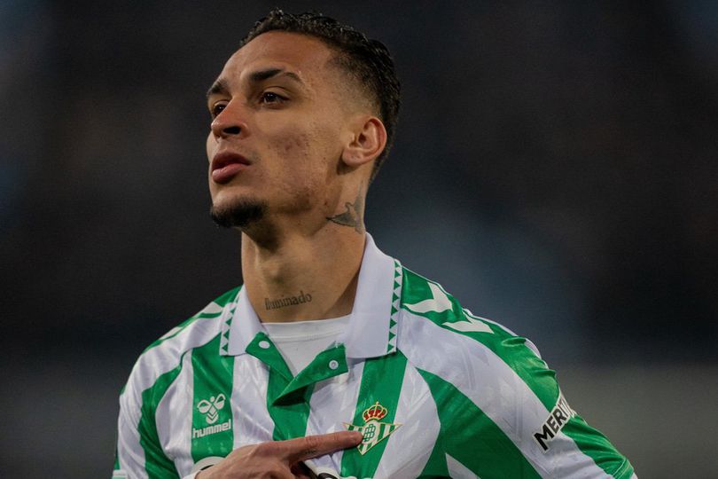 Real Betis Ajukan Banding Terhadap Kartu Merah Antony Menjelang Laga Krusial Kontra Real Madrid