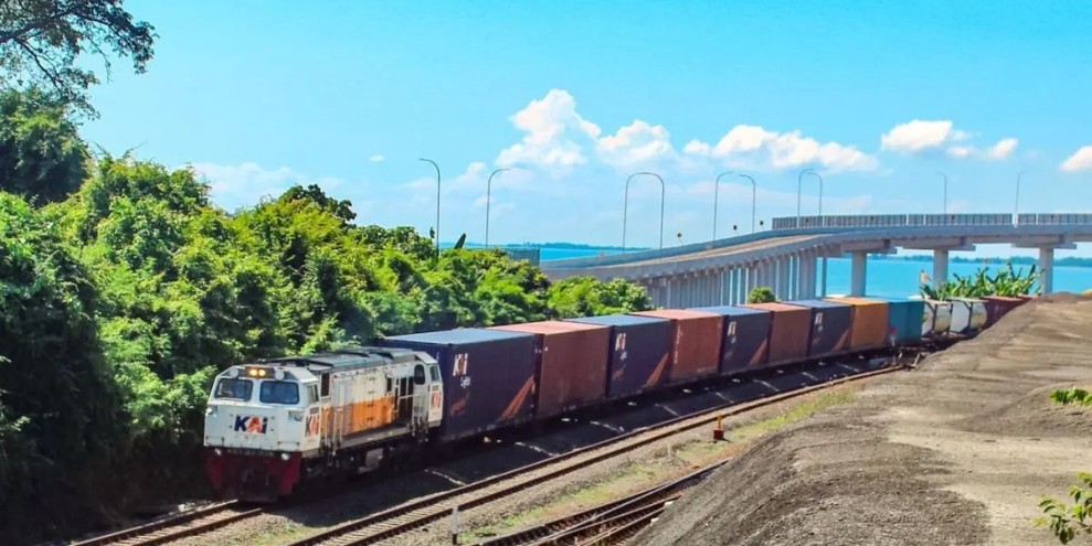 Pertumbuhan Angkutan Non-Batu Bara Dorong KAI Logistik Raih Target 2026