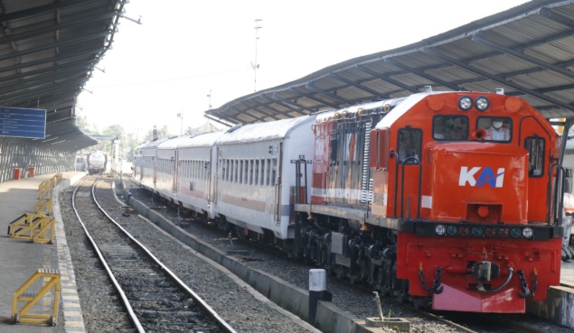 Update Mudik 2026 Kereta Api Divre III Palembang Tiket Terjual Melonjak