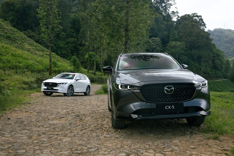Deretan Berita Otomotif Terpopuler: Dari Mazda CX-5 hingga Pajak QR Code