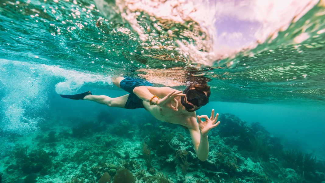 Snorkeling: Olahraga Air Santai dan Menyehatkan Tubuh