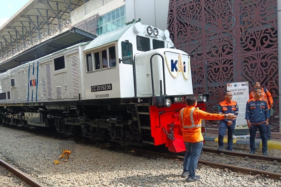 Lokomotif Kereta Api Legendaris Kembali Mengaspal