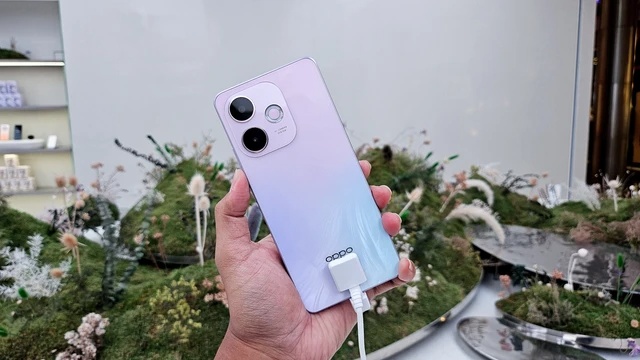 5 HP Oppo Terpopuler