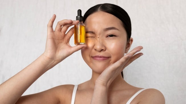 Niacinamide Jadi Rahasia Kulit Glowing Ini Manfaat Lengkap dan Panduan Penggunaan yang Benar