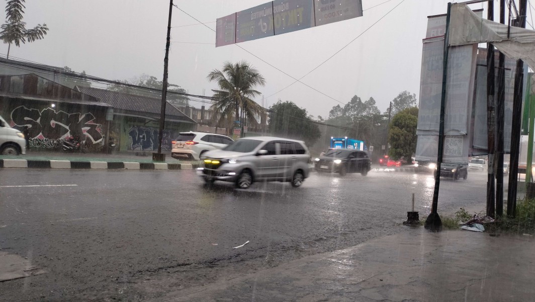 Yogyakarta Masih Diguyur Hujan Lebat hingga 10 Mei 2025: BPBD DIY Tingkatkan Kewaspadaan
