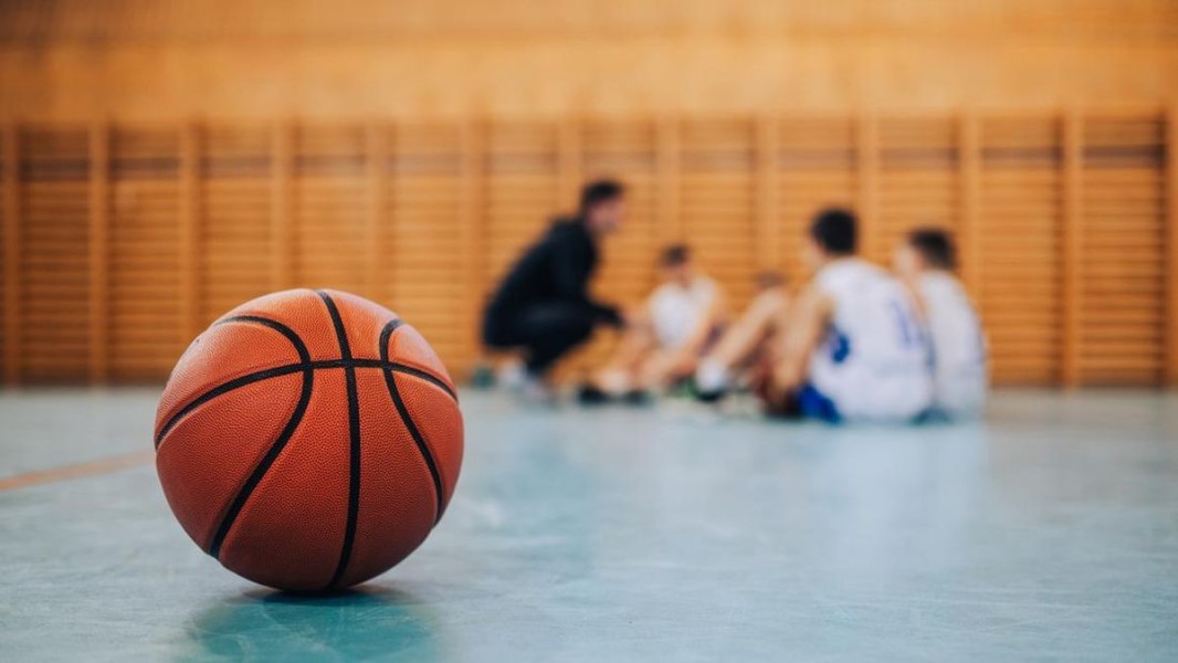 Pebasket SMP Dipukul Saat Tanding: Orang Tua Diminta Mediasi, Memicu Kemarahan dan Sorotan Publik