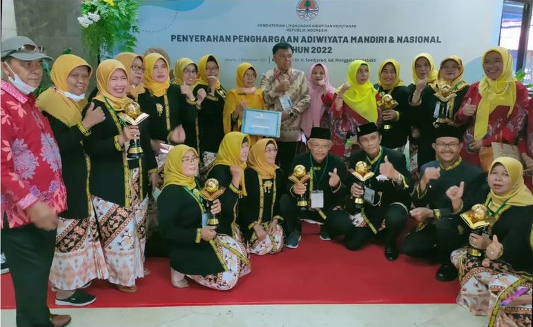Pemerintah Provinsi Kalimantan Timur Kaltim terus menunjukkan komitmennya dalam meningkatkan kualitas hidup masyarakat