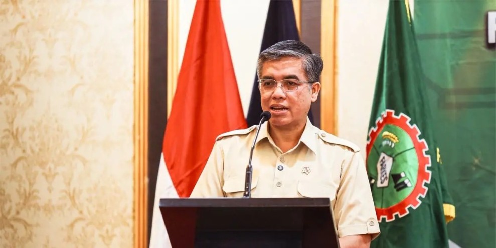 Menaker Tekankan Hubungan Industrial Transformatif Hadapi Disrupsi Teknologi AI