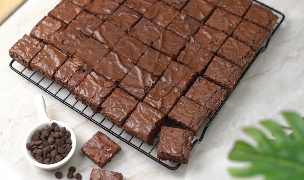 Resep Fudgy Brownie Bites Praktis untuk Camilan Premium dan Hampers Elegan