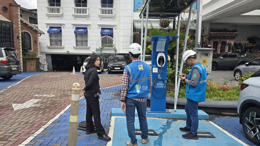 PLN Cianjur Siagakan SPKLU Demi Kenyamanan Pengguna Selama Libur Nataru