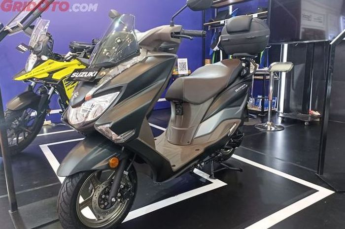 Suzuki Burgman 150 Indonesia adalah Skutik Premium dengan Desain Mewah dan Teknologi Modern