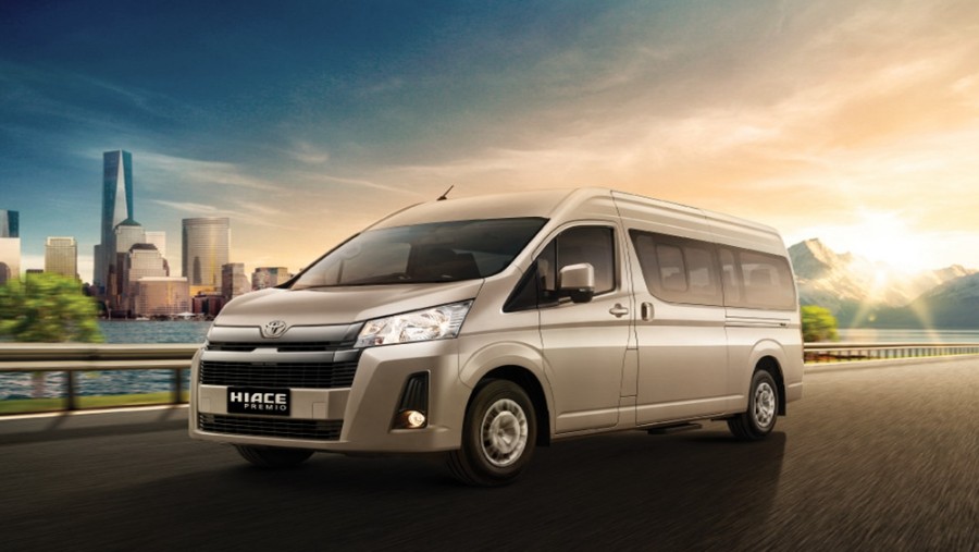Toyota Hiace Premio: Mobil Komersial Premium dengan Kenyamanan Maksimal