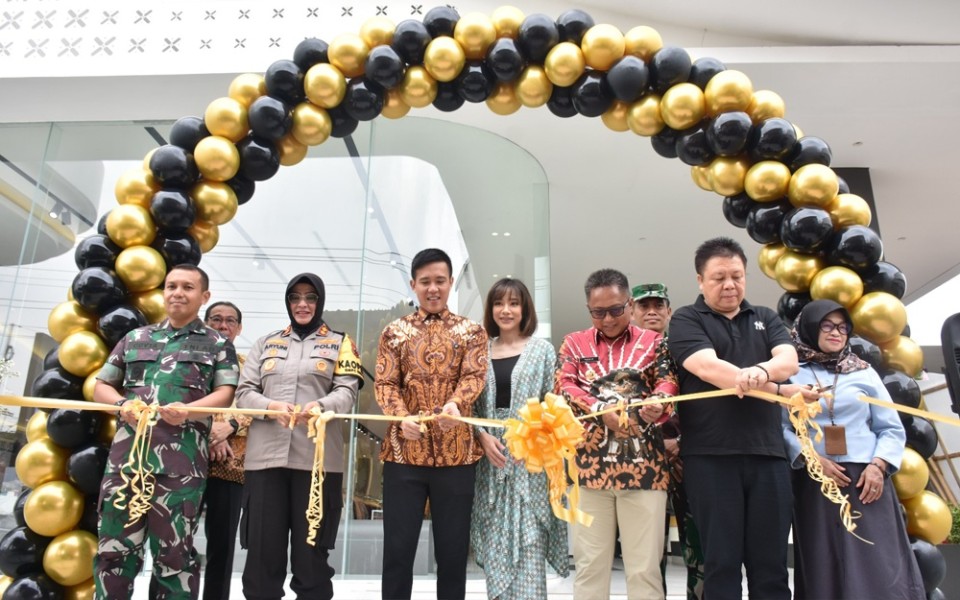 Inspiratif, Cara Unik Pengusaha Gratiskan Belanjaan