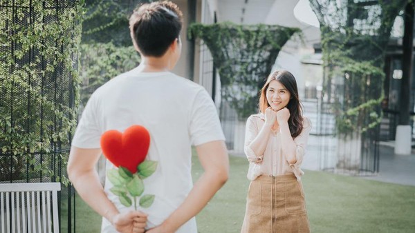 Inspirasi Ide Cara Menembak Pacar yang Baik dan Anti Gagal
