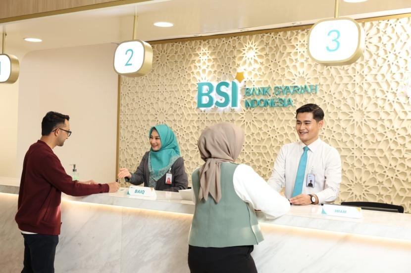 BSI Luncurkan Tabungan Umrah Setoran Awal Mulai 100 Ribu Rupiah