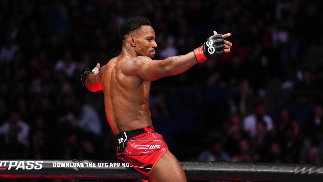 Lerone Murphy Siap Hadapi Tantangan UFC 319