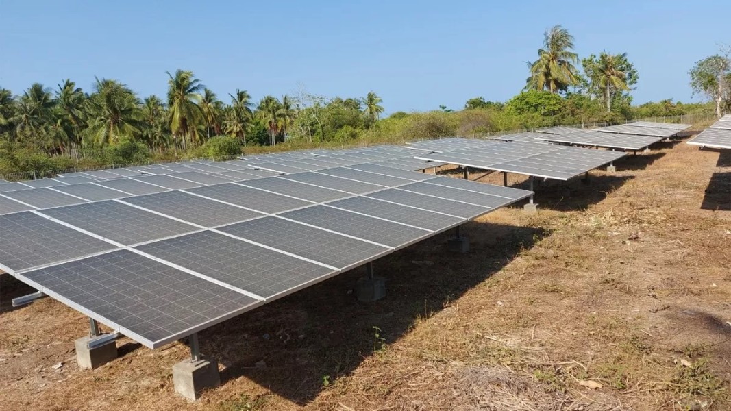 Menteri ESDM Optimistis PLTS Jadi Solusi Akses Listrik di Daerah 3T