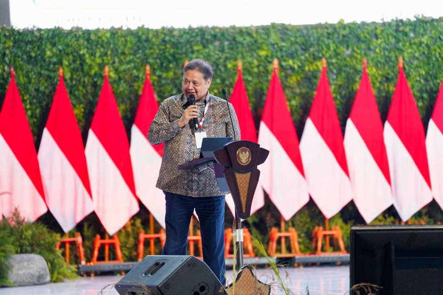 Menko Airlangga Hartarto Terima Penghargaan Bintang Jasa Musim Semi 2025 dari Pemerintah Jepang