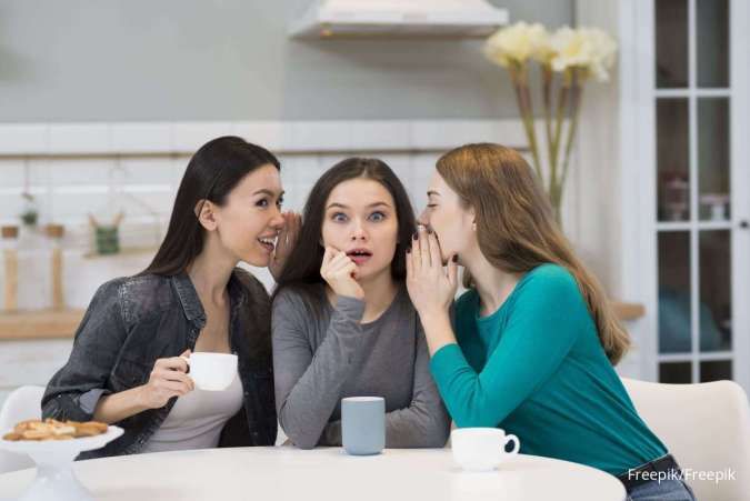 Mengenal Arti Spill the Tea hingga Cara Menggunakannya