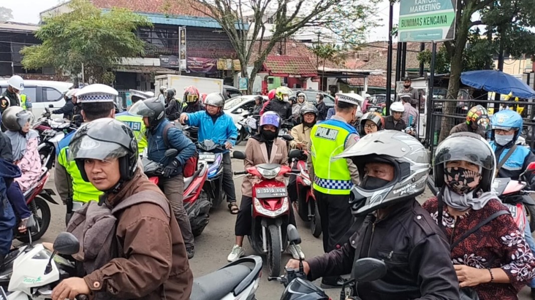 Operasi Gabungan di Bandung Raya: Ratusan Kendaraan Penunggak Pajak Terjaring
