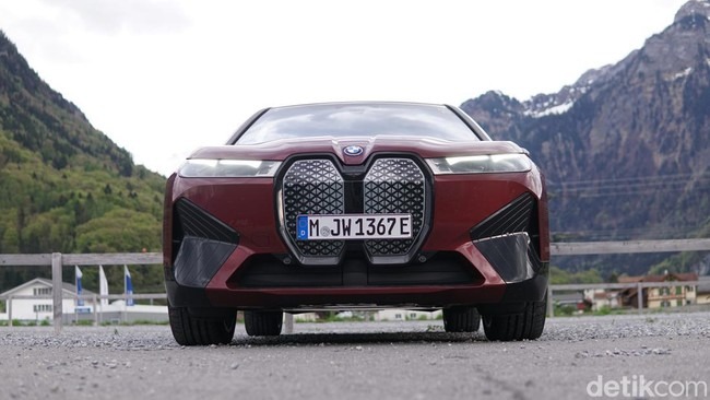 Era Baru Otomotif: Mobil Listrik Resmi Salip Mobil Bensin di Pasar Eropa