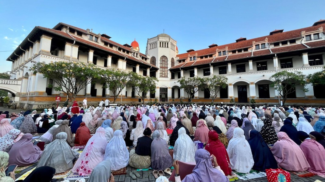 KAI Wisata Kembali Gelar Salat Idulfitri di Lawang Sewu Semarang