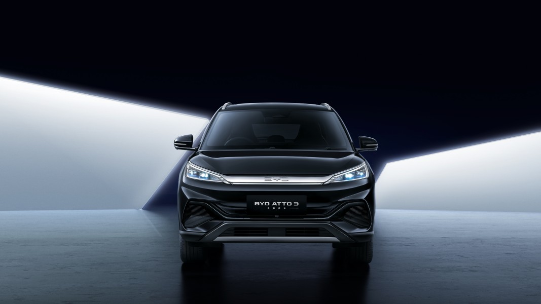 BYD Atto 3: SUV Listrik Bergaya Sporty dan Fitur Lengkap BYD Atto 3: SUV Listrik Bergaya Sporty dan Fitur Lengkap