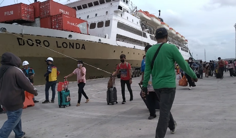 PT Pelni Cabang Batam Tingkatkan Pelayanan: Penumpang Kini Bisa Check-In Online Untuk Kelancaran Keberangkatan