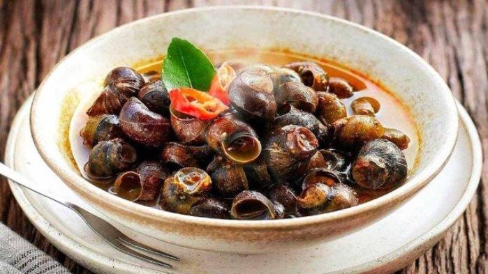Sensasi Unik Menyantap Tutut, Kuliner Tradisional yang Kembali Digemari Generasi Muda