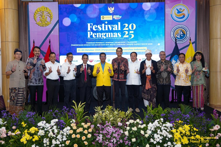 Kaum Difabel Jalani Pemeriksaan Kesehatan Gigi dan Mulut di Festival Pengmas UI 2025